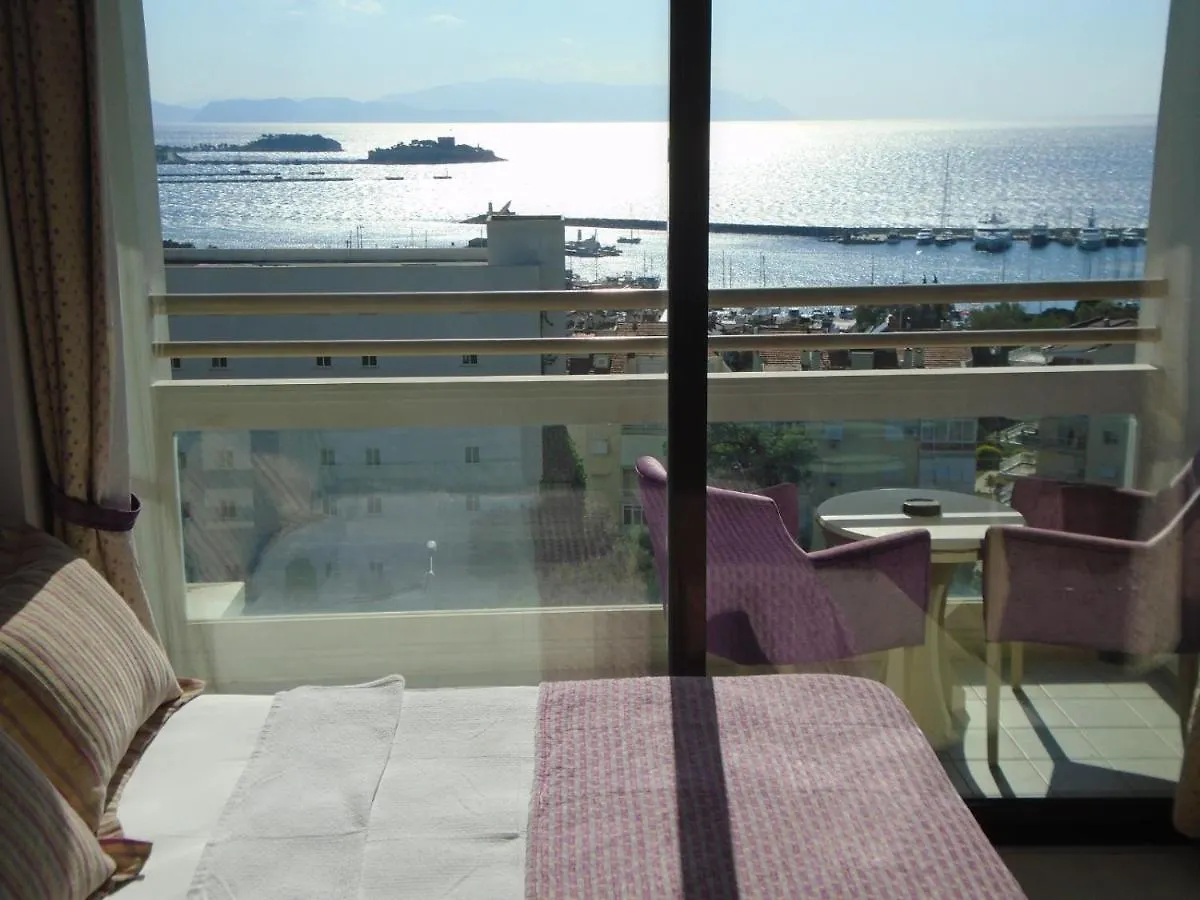 Esat Hotel Kusadasi