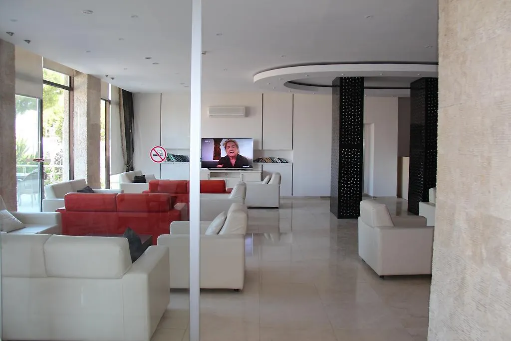 Esat Hotel Kusadasi