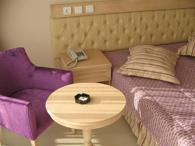 Esat Hotel Kusadasi 3*,