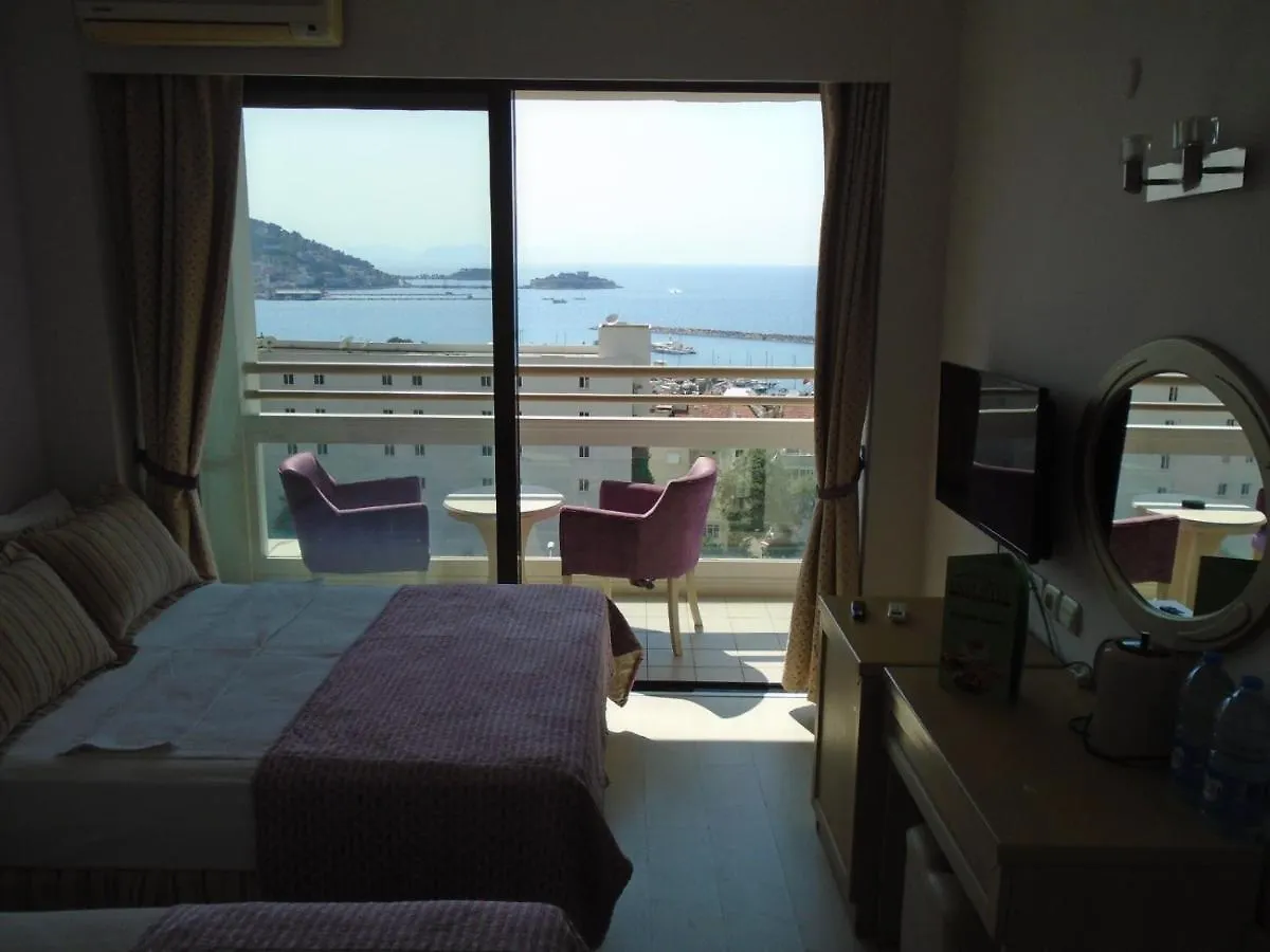 Esat Hotel كوشاداسيه