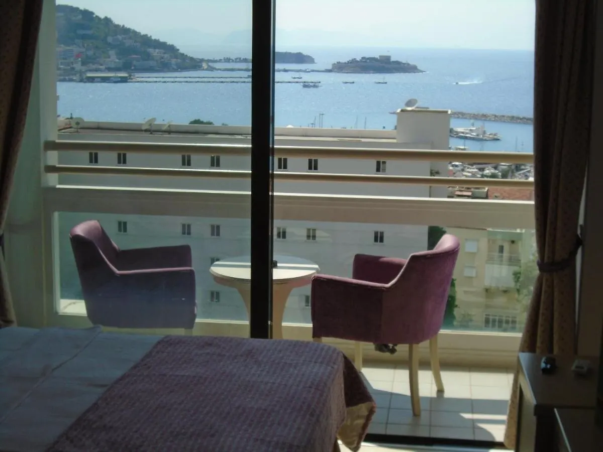 ***  Esat Hotel كوشاداسيه تركيا